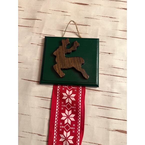 Christmas Card Holder Green Wooden Topper Reindeer Red Snowflake Ribbon - Picture 5 of 5